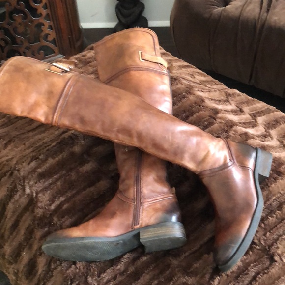 VINCE CAMUTO OVER THE KNEE DISTRESSED LEATHER RIDING BOOTS - Picture 2 of 12